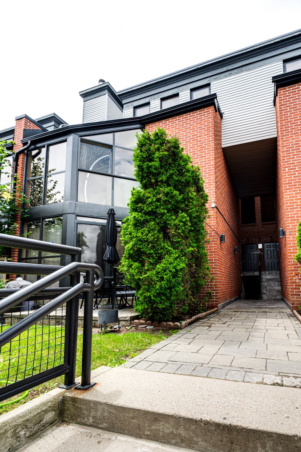 100 Arbors Ln #5 Vaughan, ON L4L 7G4