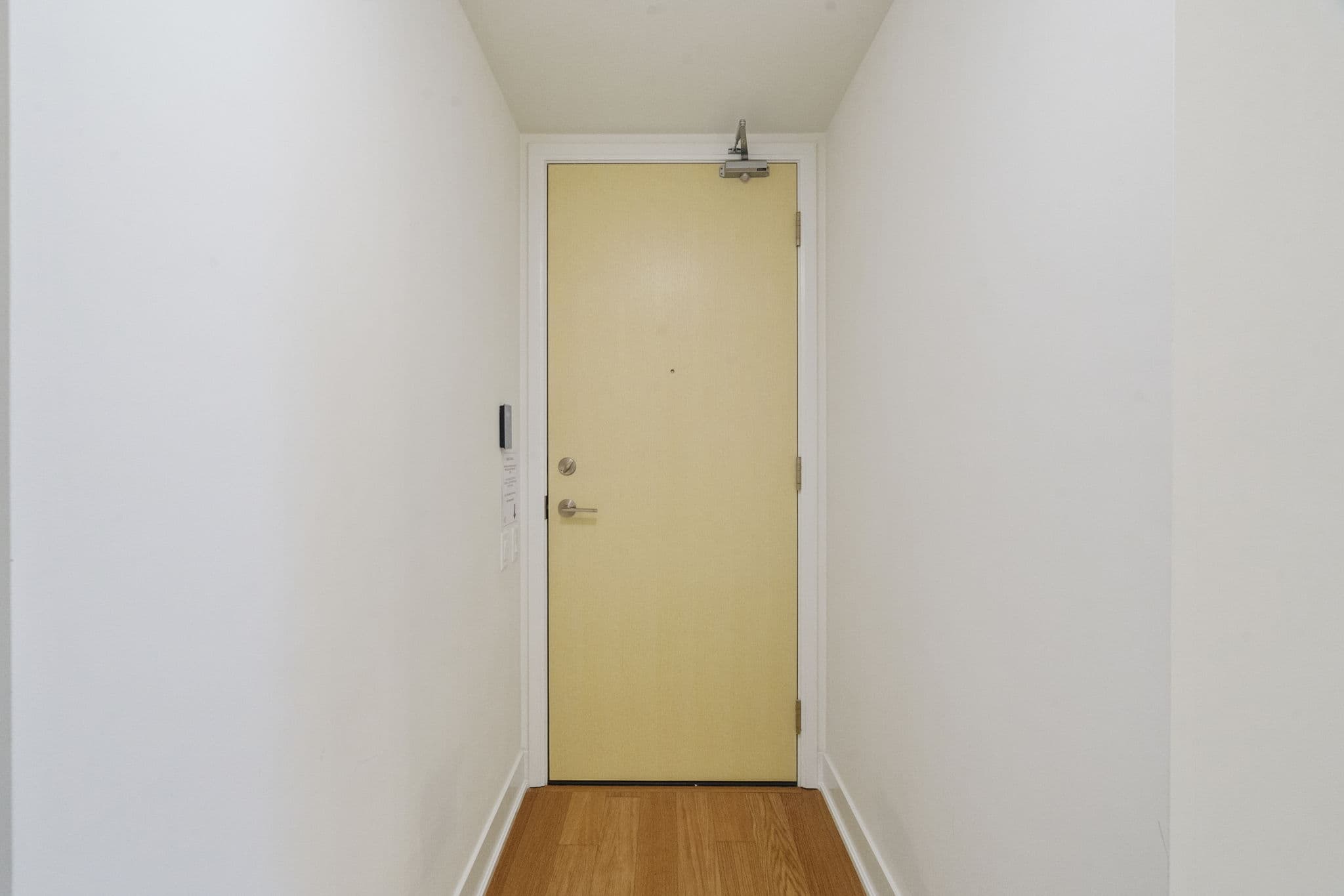 30 Roehampton Ave Toronto, ON M4P 0B9